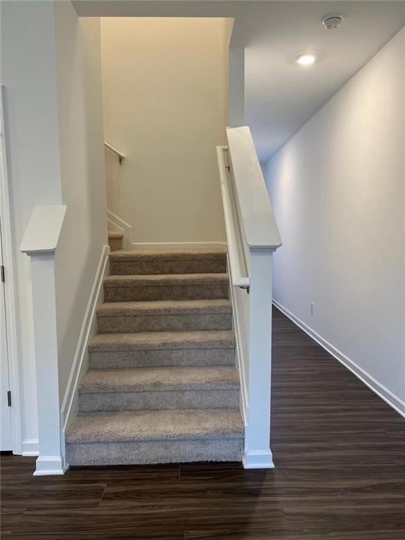 1391 Ben Park Way Property Photo 10