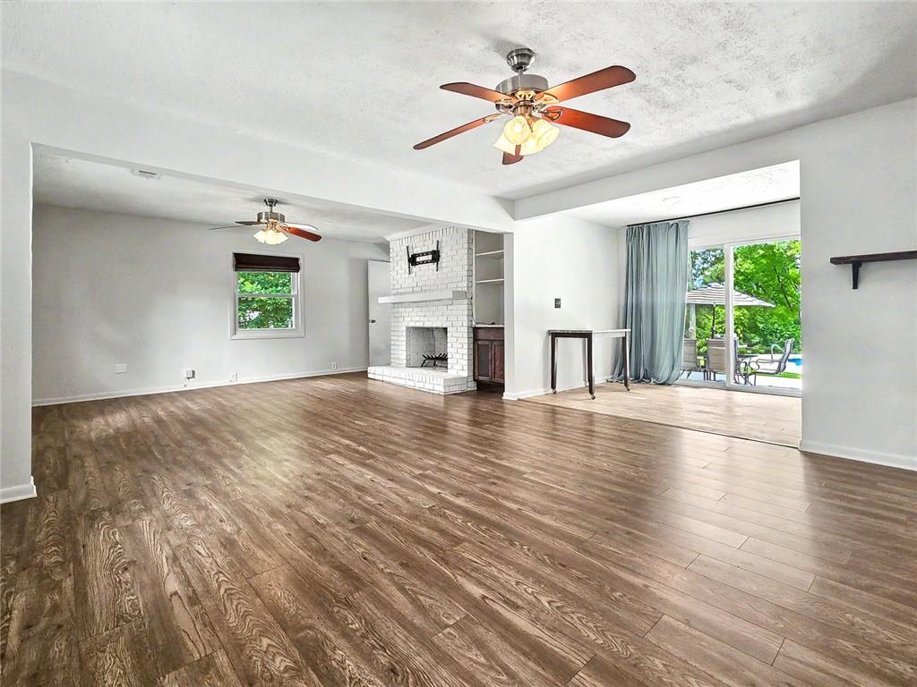 273 Norton Circle Se Property Photo 6