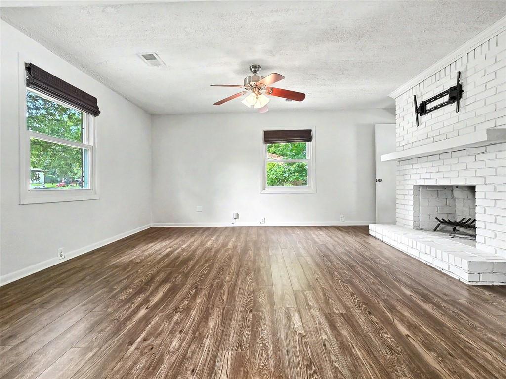 273 Norton Circle Se Property Photo 7