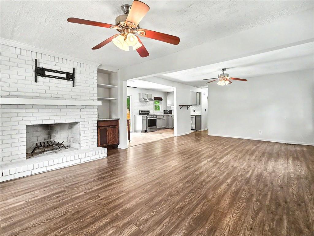 273 Norton Circle Se Property Photo 9