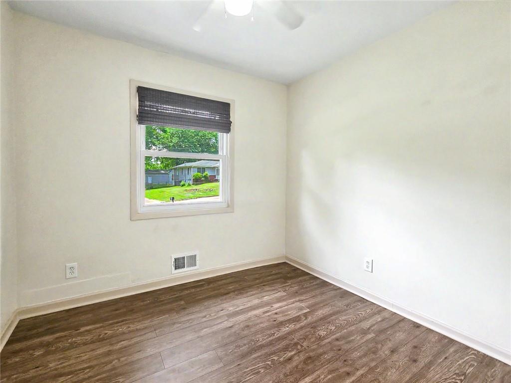 273 Norton Circle Se Property Photo 19