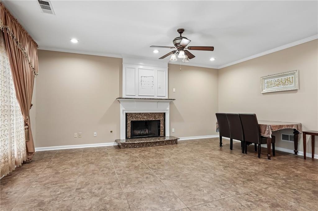 2731 Spindletop Lane Nw Property Photo 12