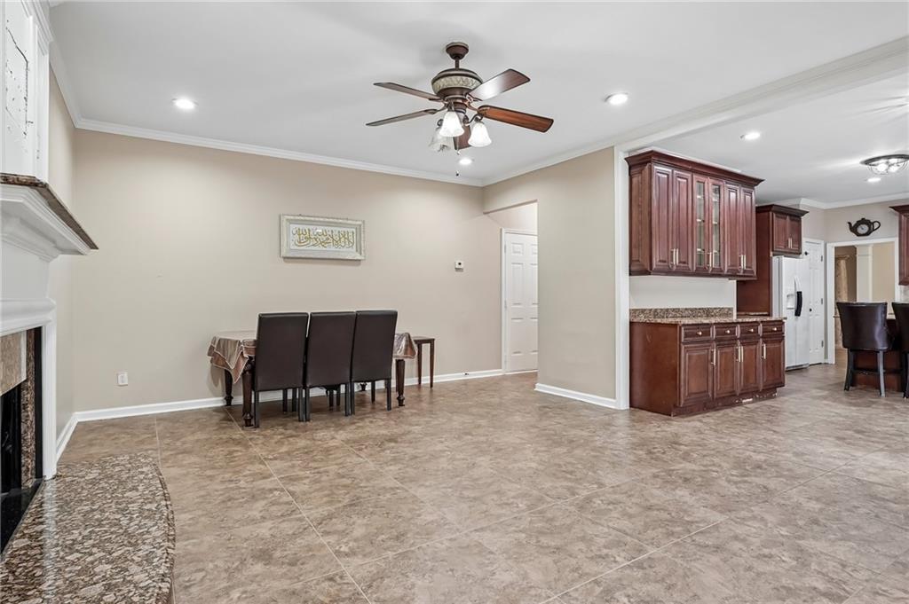 2731 Spindletop Lane Nw Property Photo 14