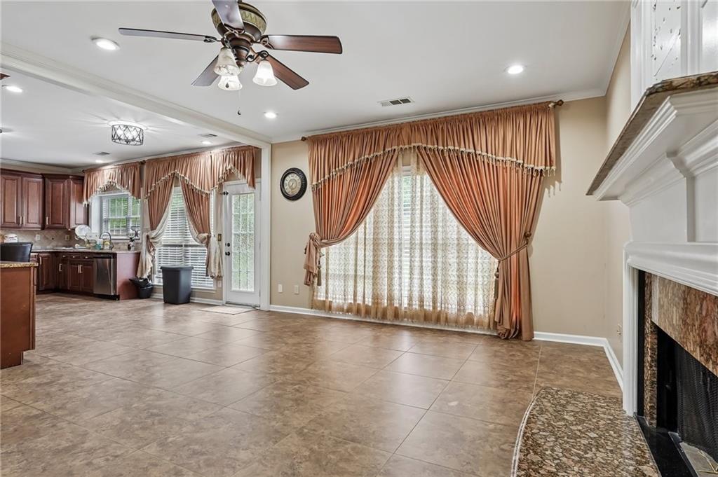 2731 Spindletop Lane Nw Property Photo 15