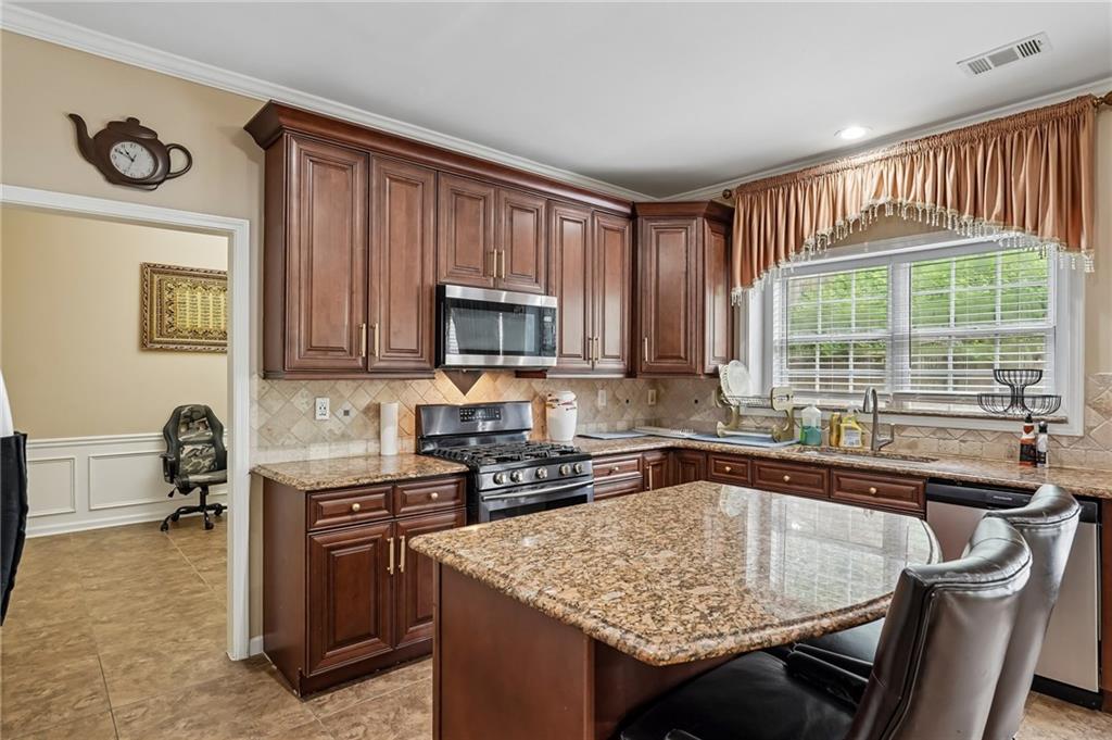 2731 Spindletop Lane Nw Property Photo 17