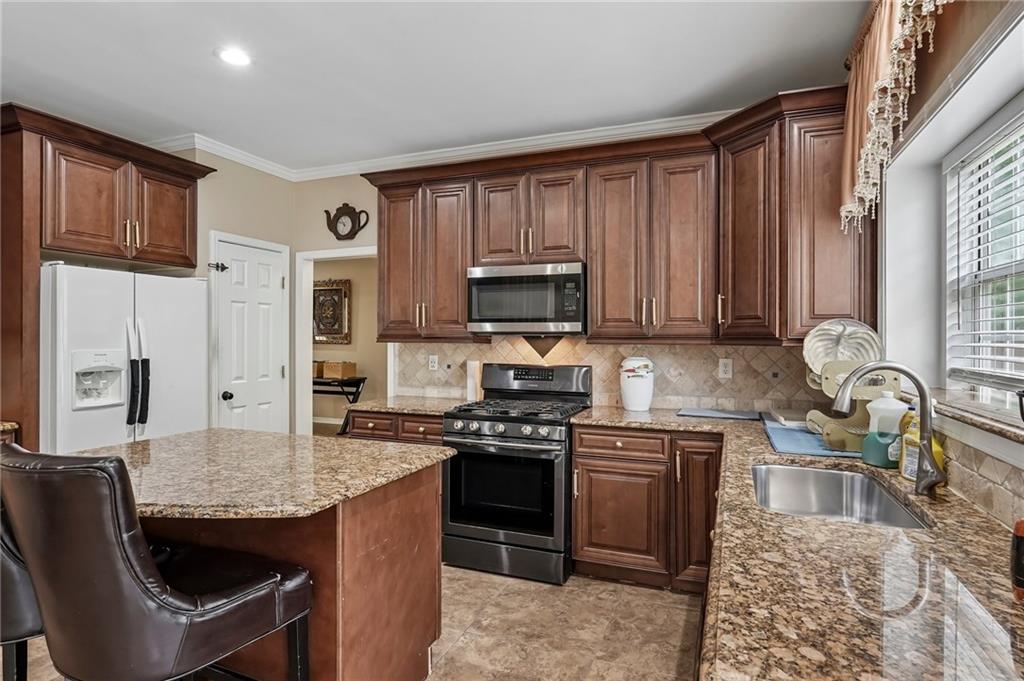 2731 Spindletop Lane Nw Property Photo 19