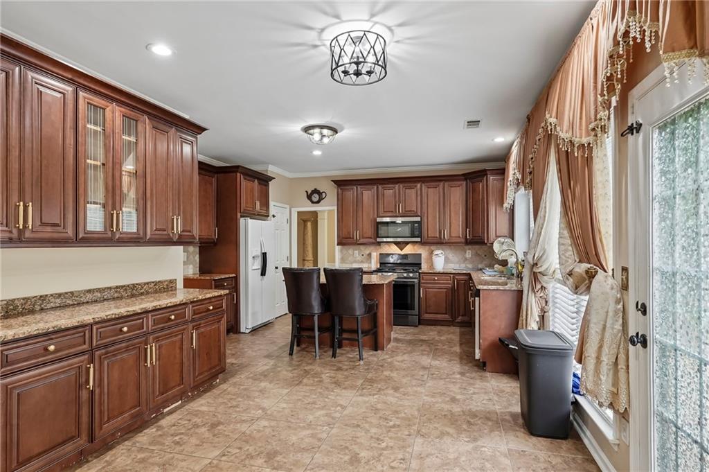 2731 Spindletop Lane Nw Property Photo 23