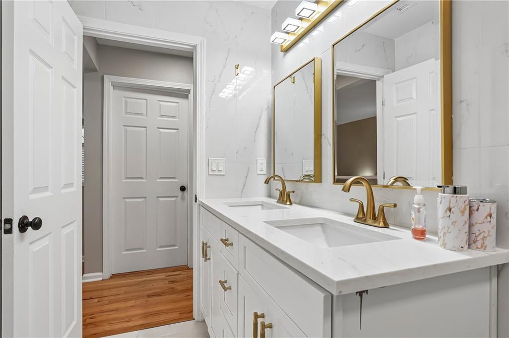 2731 Spindletop Lane Nw Property Photo 40
