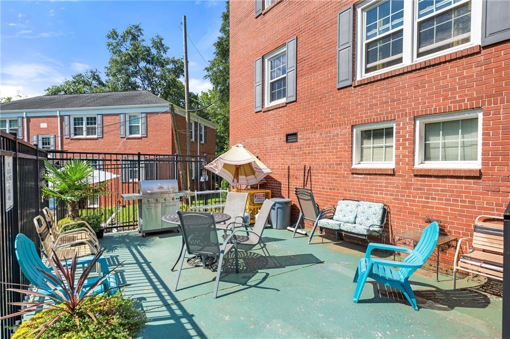 542 Goldsboro Road Unit D Property Photo 5
