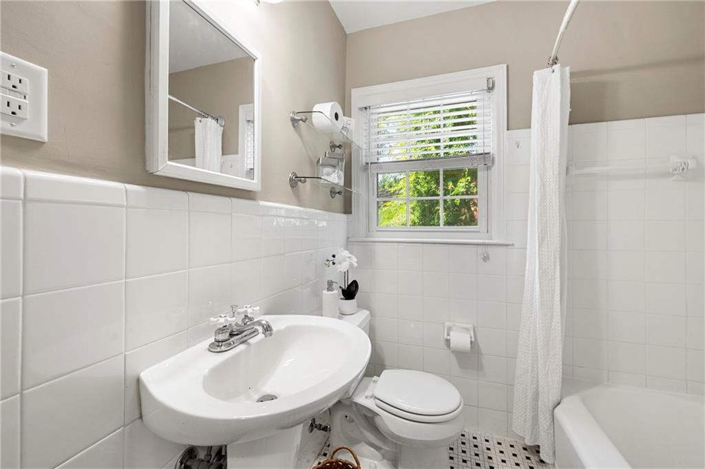 542 Goldsboro Road Unit D Property Photo 15