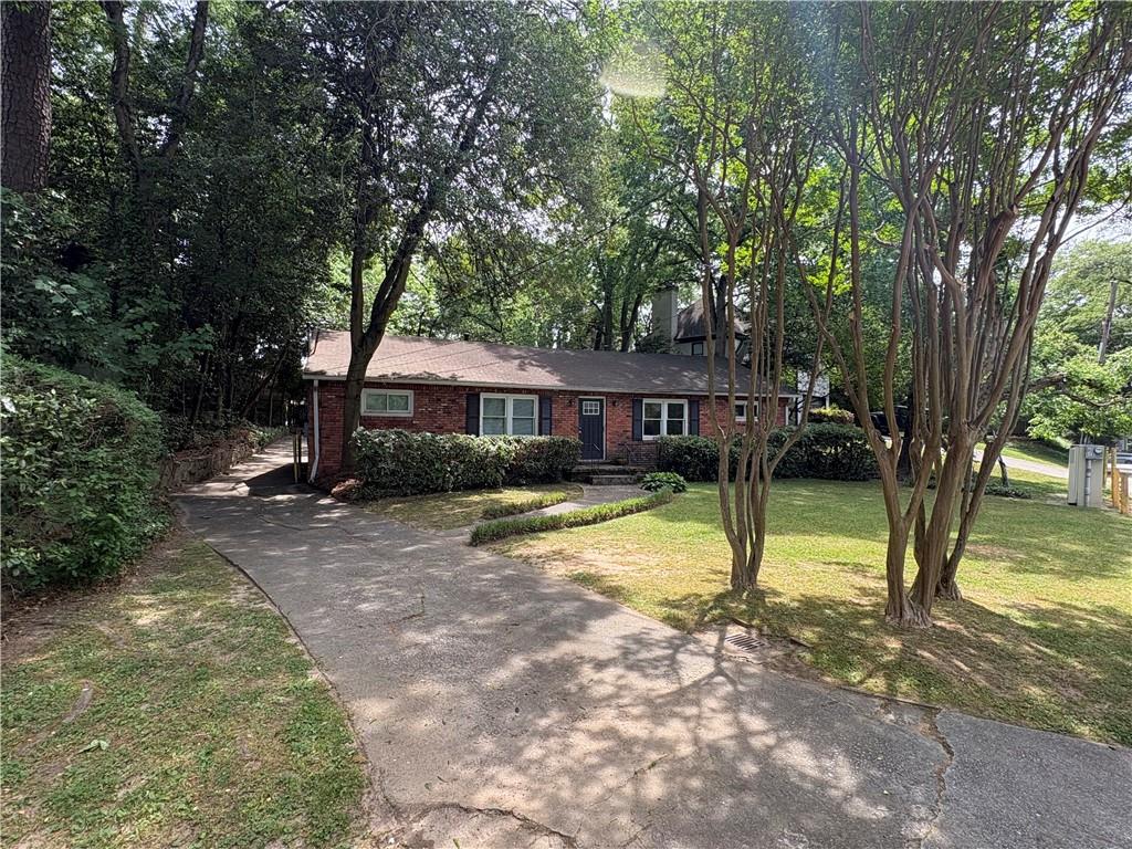 515 Allen Road Ne Unit A Property Photo 2