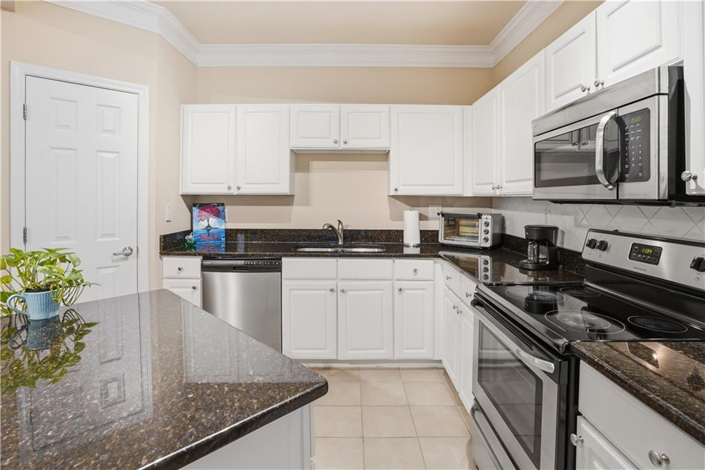 1850 Cotillion Drive Unit 3222 Property Photo 9