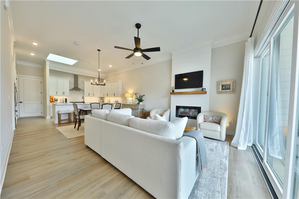 639 Stickley Oak Way Property Photo 4