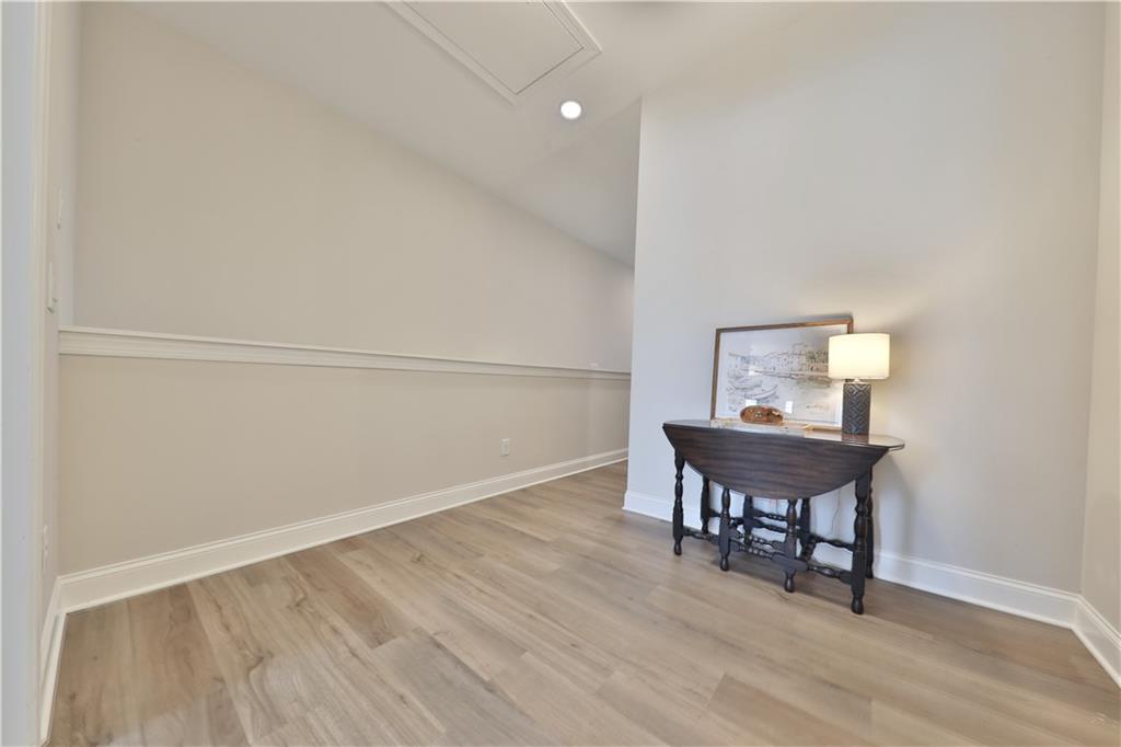 639 Stickley Oak Way Property Photo 16