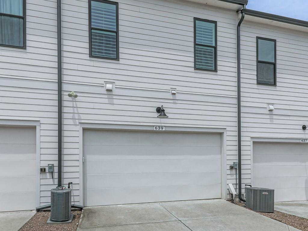 639 Stickley Oak Way Property Photo 32