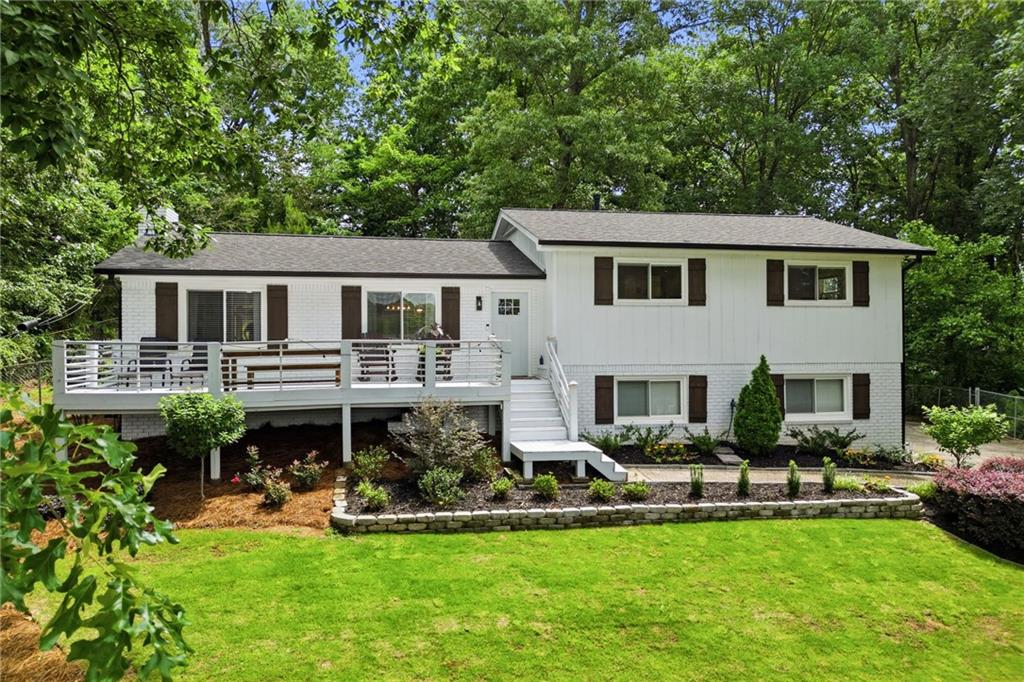 1112 Washington Court Property Photo 1