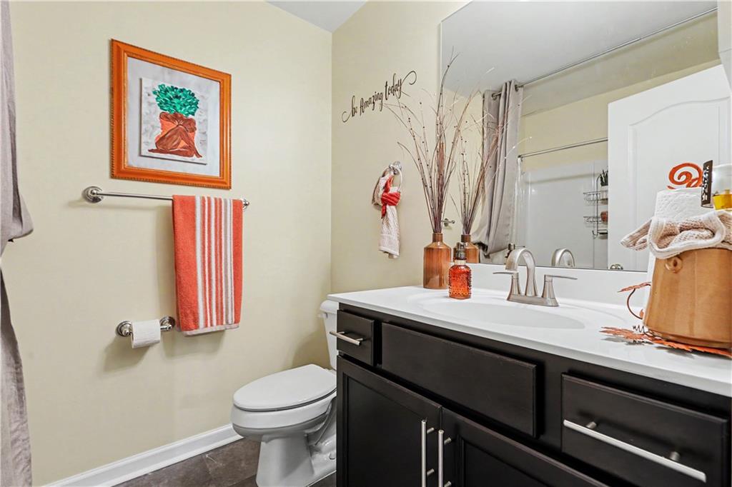 5563 Radford Loop Property Photo 8