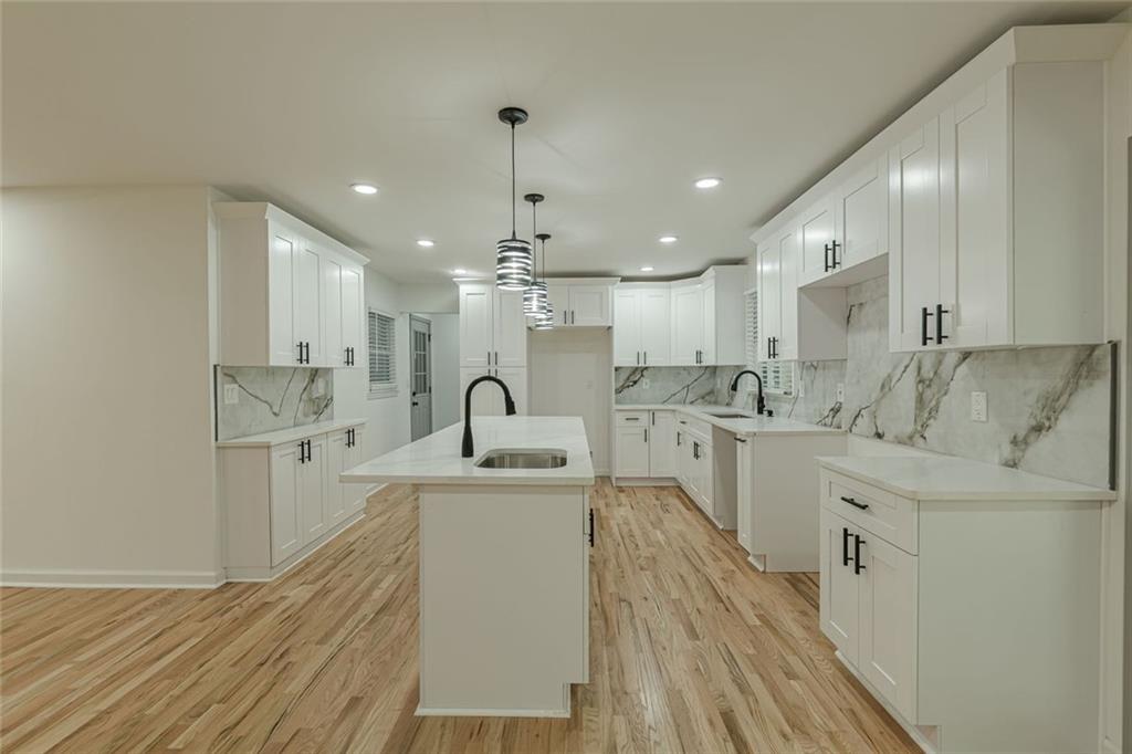 7779214 Property Photo 14