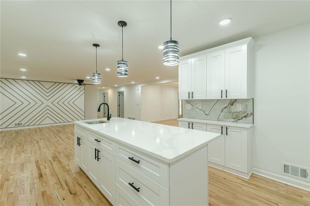 7779214 Property Photo 17