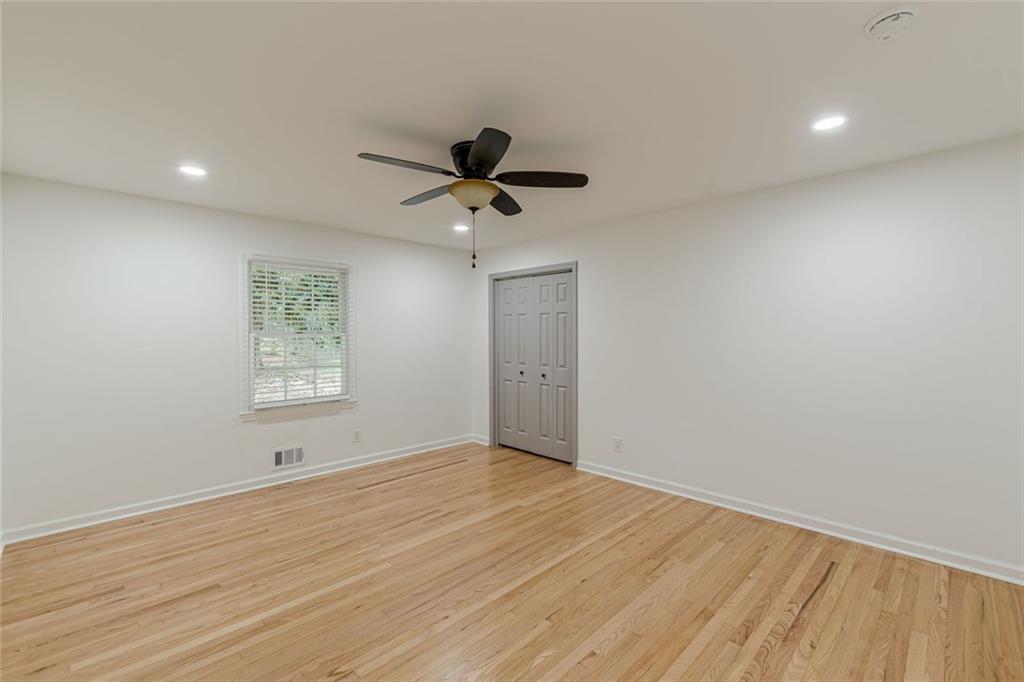 7779214 Property Photo 40