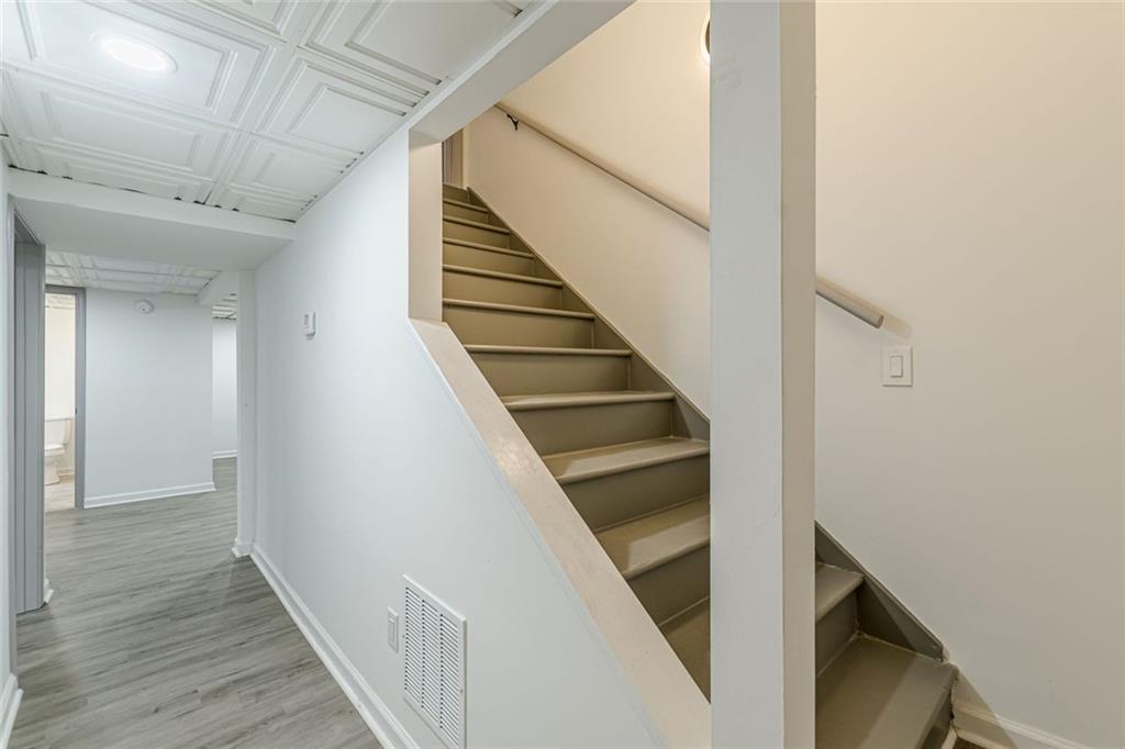 7779214 Property Photo 43
