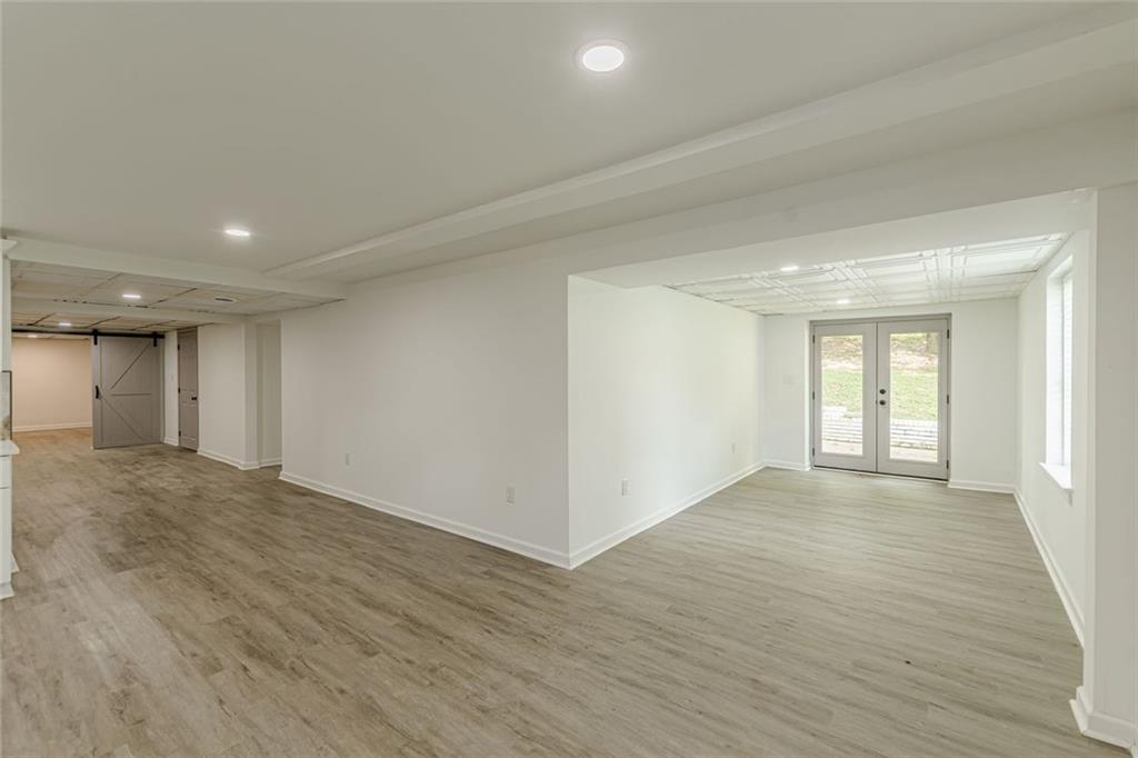 7779214 Property Photo 54