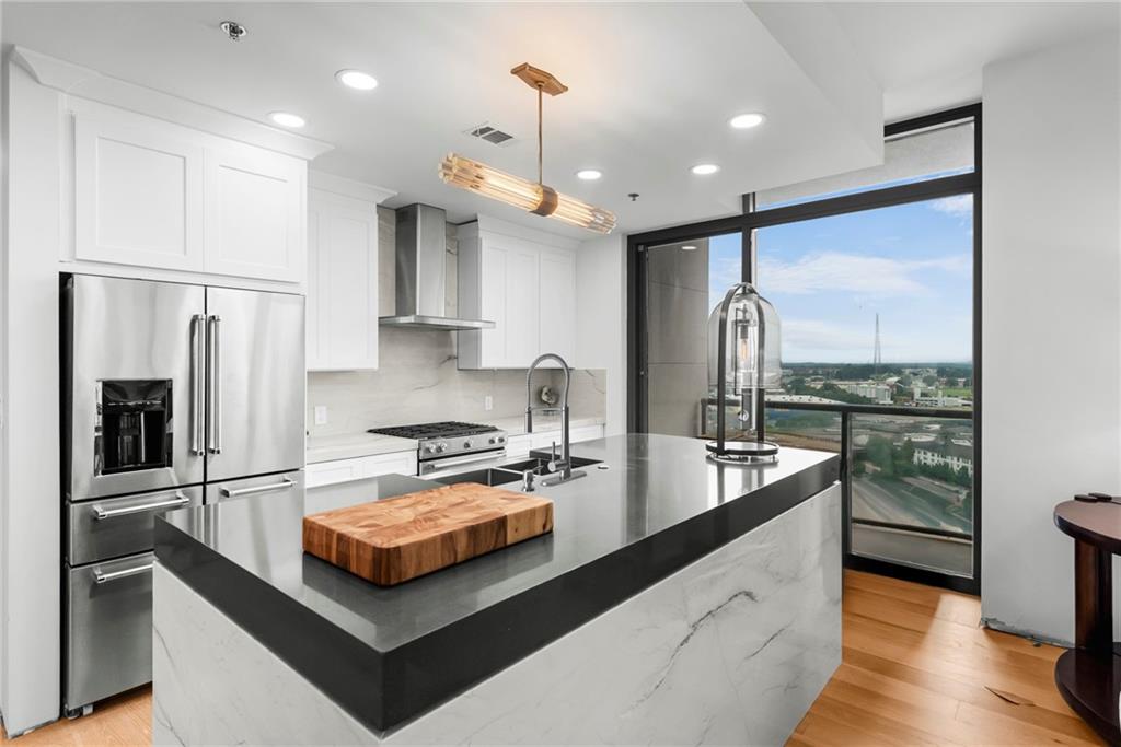 270 17th Street NW Unit 2012 Property Photo 1