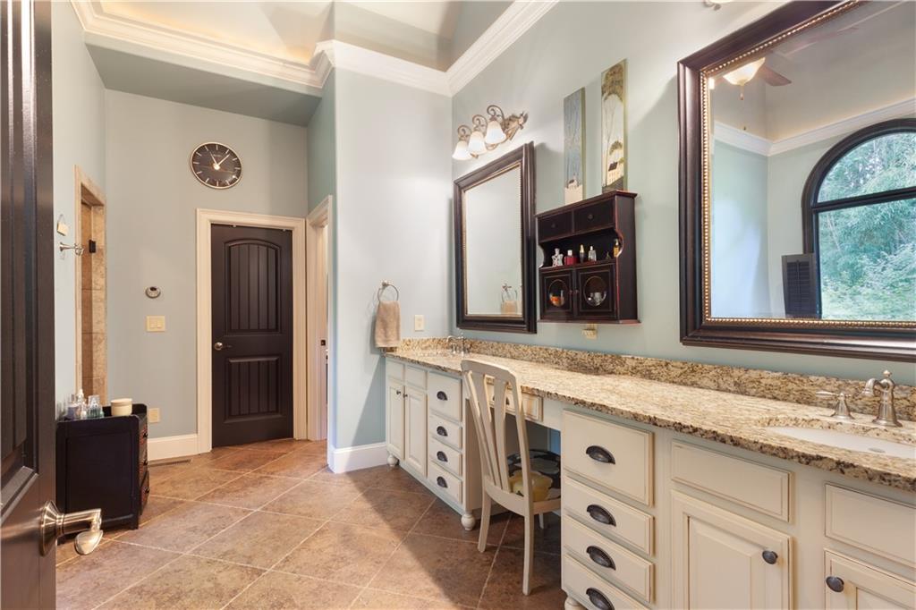 1900 Danforth Pointe Drive Ne Property Photo 36