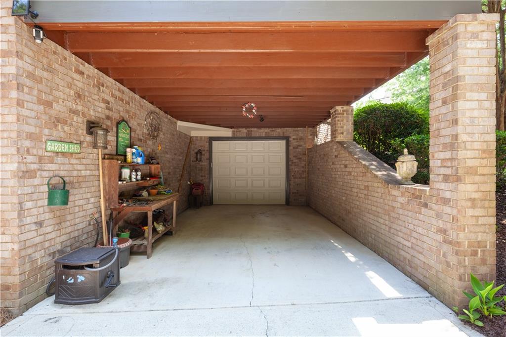 1900 Danforth Pointe Drive Ne Property Photo 48