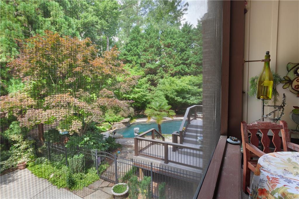 1900 Danforth Pointe Drive Ne Property Photo 49