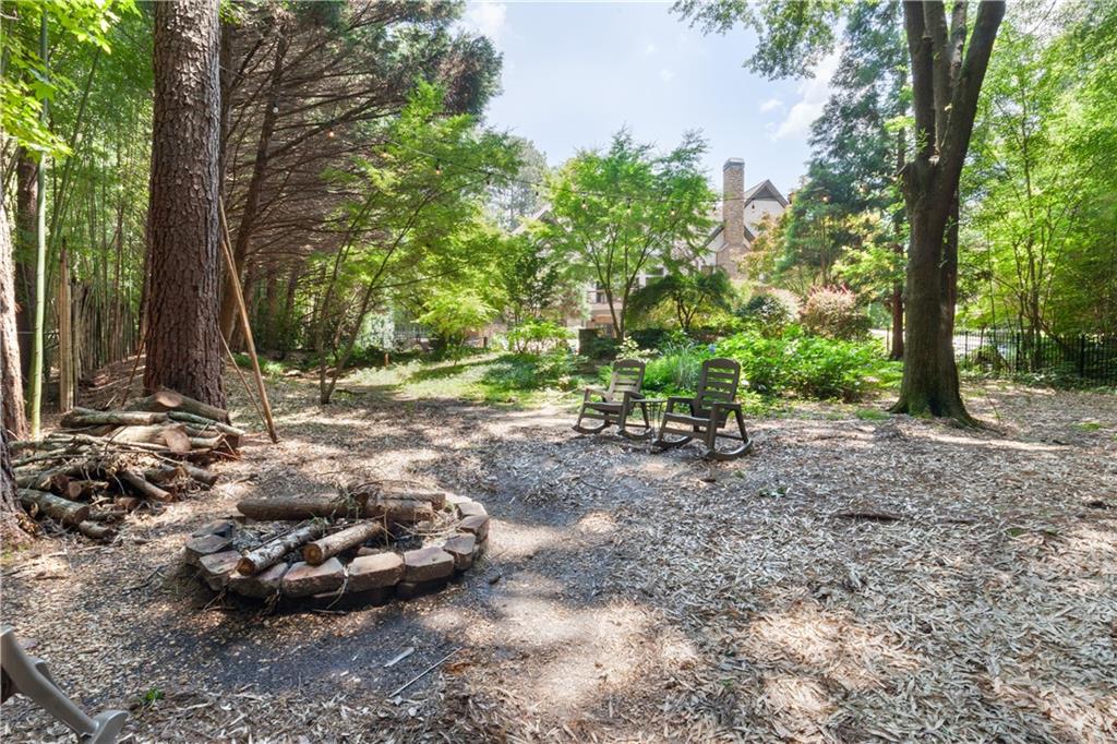 1900 Danforth Pointe Drive Ne Property Photo 60