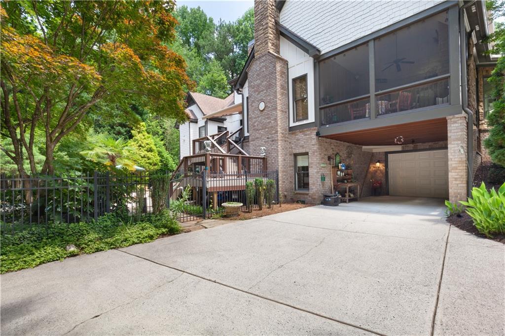 1900 Danforth Pointe Drive Ne Property Photo 61
