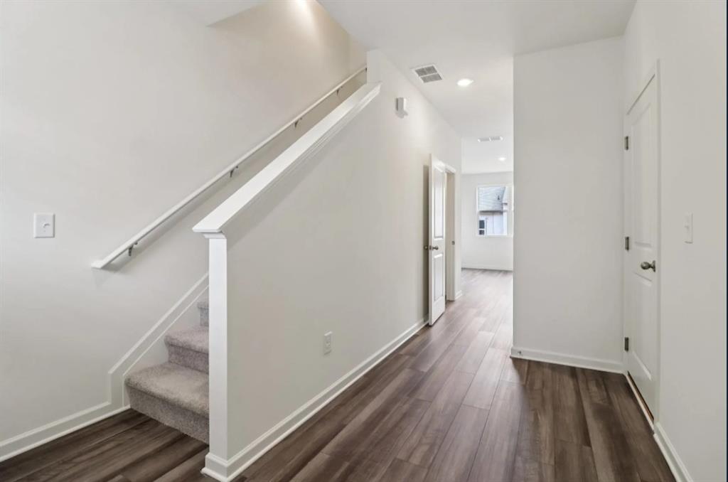 2029 Ayla Drive Property Photo 2