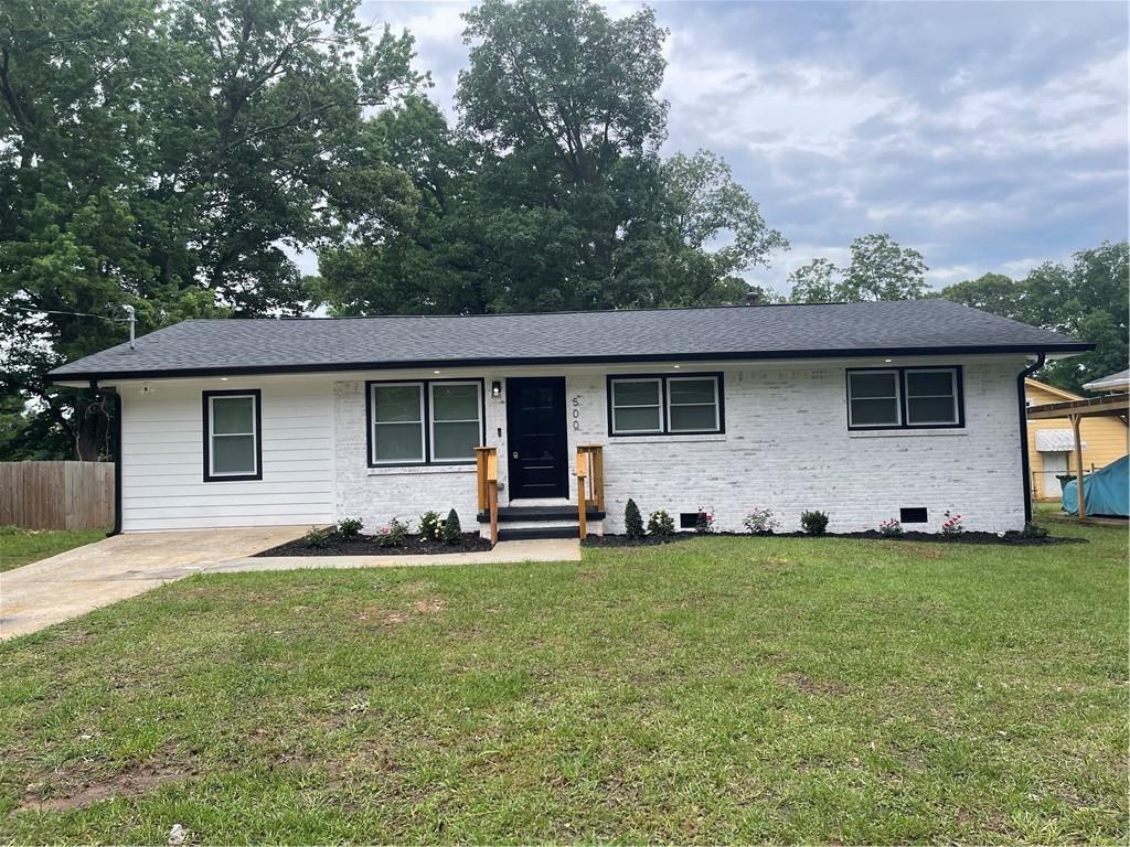 500 SE Hutchens Road SE Property Photo 1