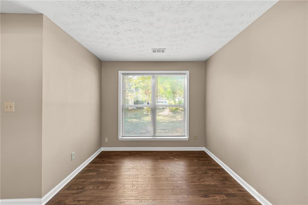 1370 Ling Drive Property Photo 11