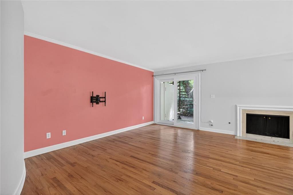 5400 Roswell Road Unit L6 Property Photo 5