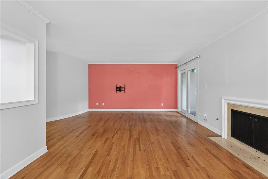 5400 Roswell Road Unit L6 Property Photo 6