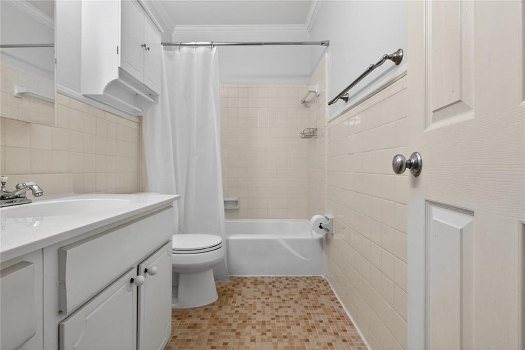 5400 Roswell Road Unit L6 Property Photo 21