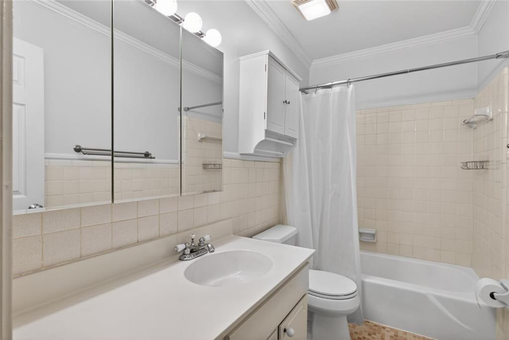5400 Roswell Road Unit L6 Property Photo 22