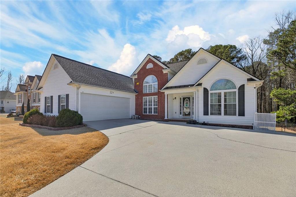 143 Autumn Run Place Property Photo 1