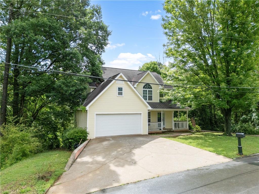 8 College View Drive Property Photo 1