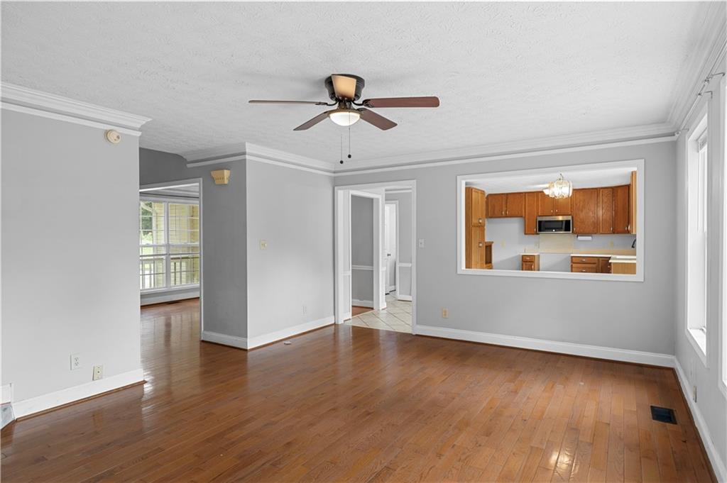 8 College View Drive Property Photo 12
