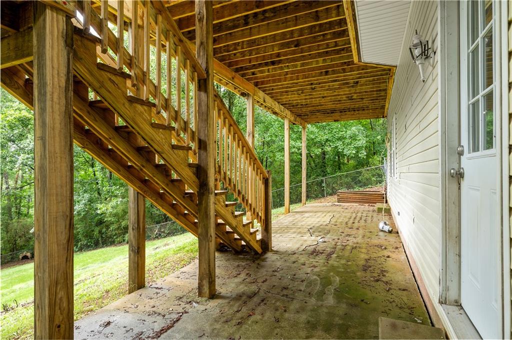 8 College View Drive Property Photo 14