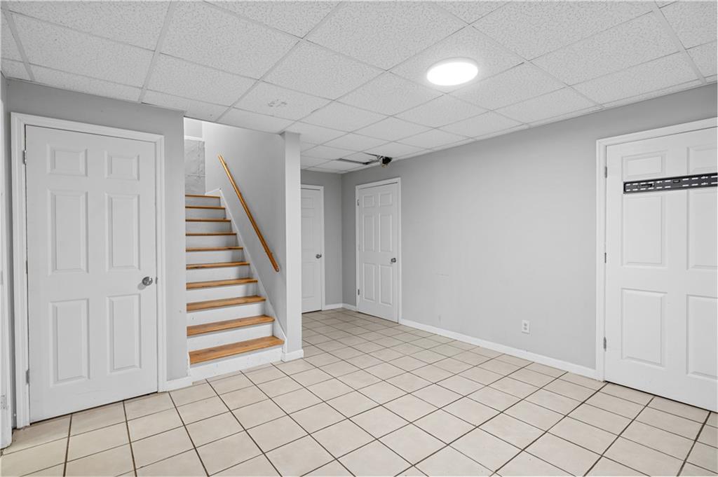 8 College View Drive Property Photo 25