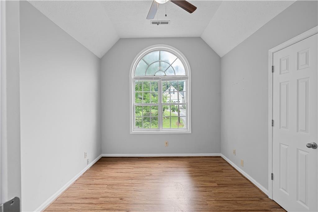 8 College View Drive Property Photo 41