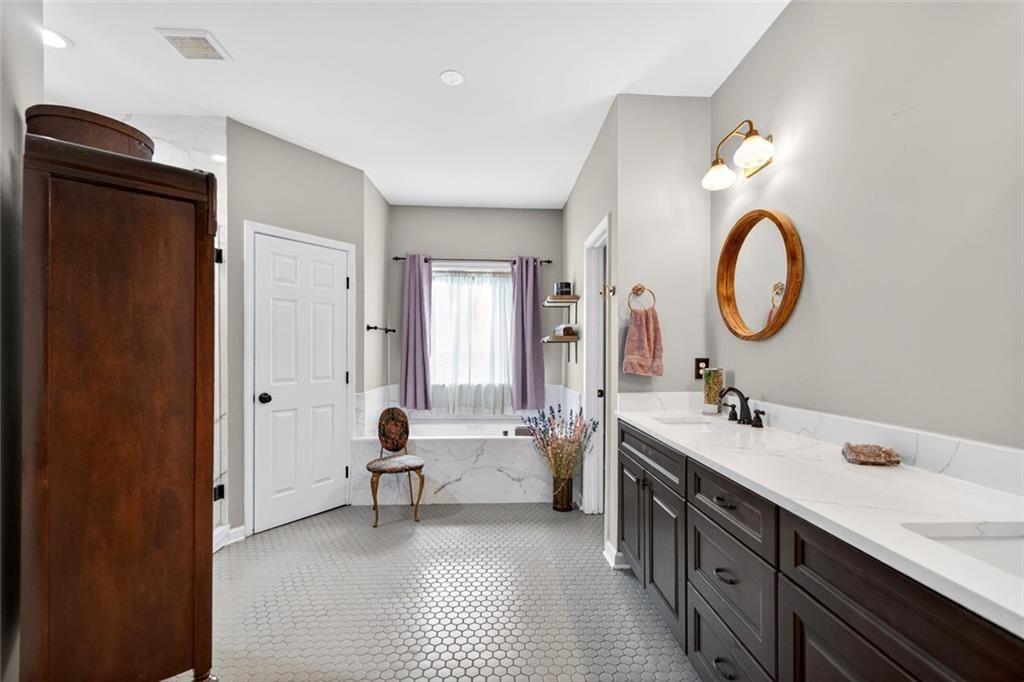 1895 Defoor Avenue Nw Property Photo 26