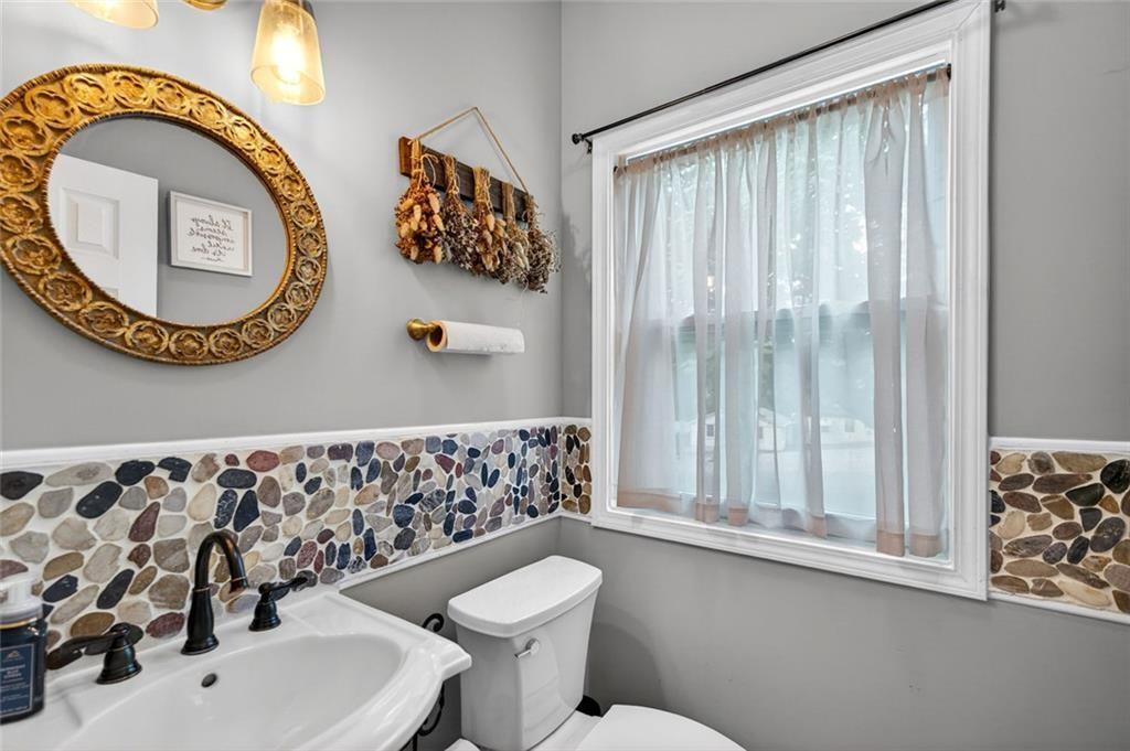 1895 Defoor Avenue Nw Property Photo 27
