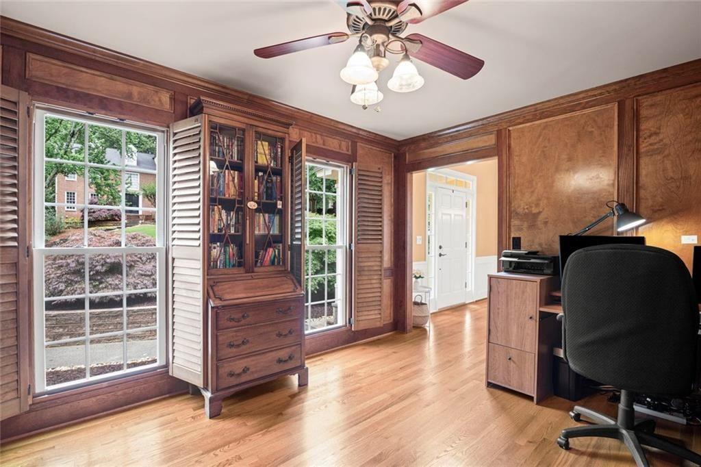 3873 Beacon Street Ne Property Photo 9