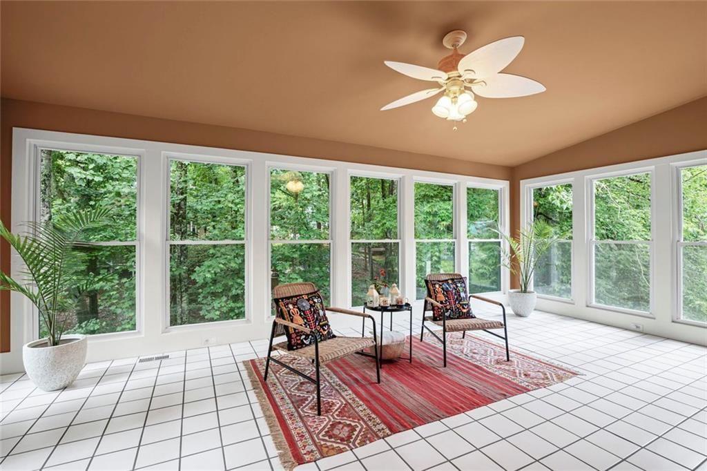 3873 Beacon Street Ne Property Photo 21