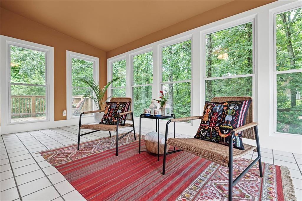 3873 Beacon Street Ne Property Photo 22